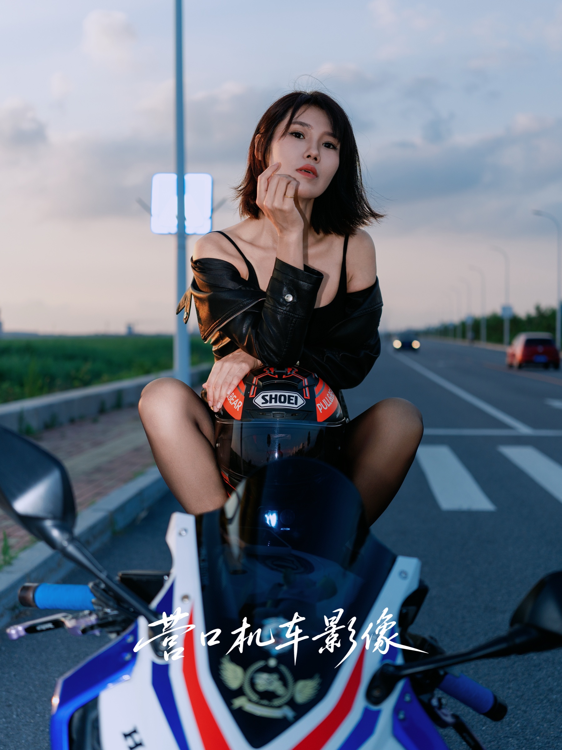 月夜引擎机车摄影作品 5