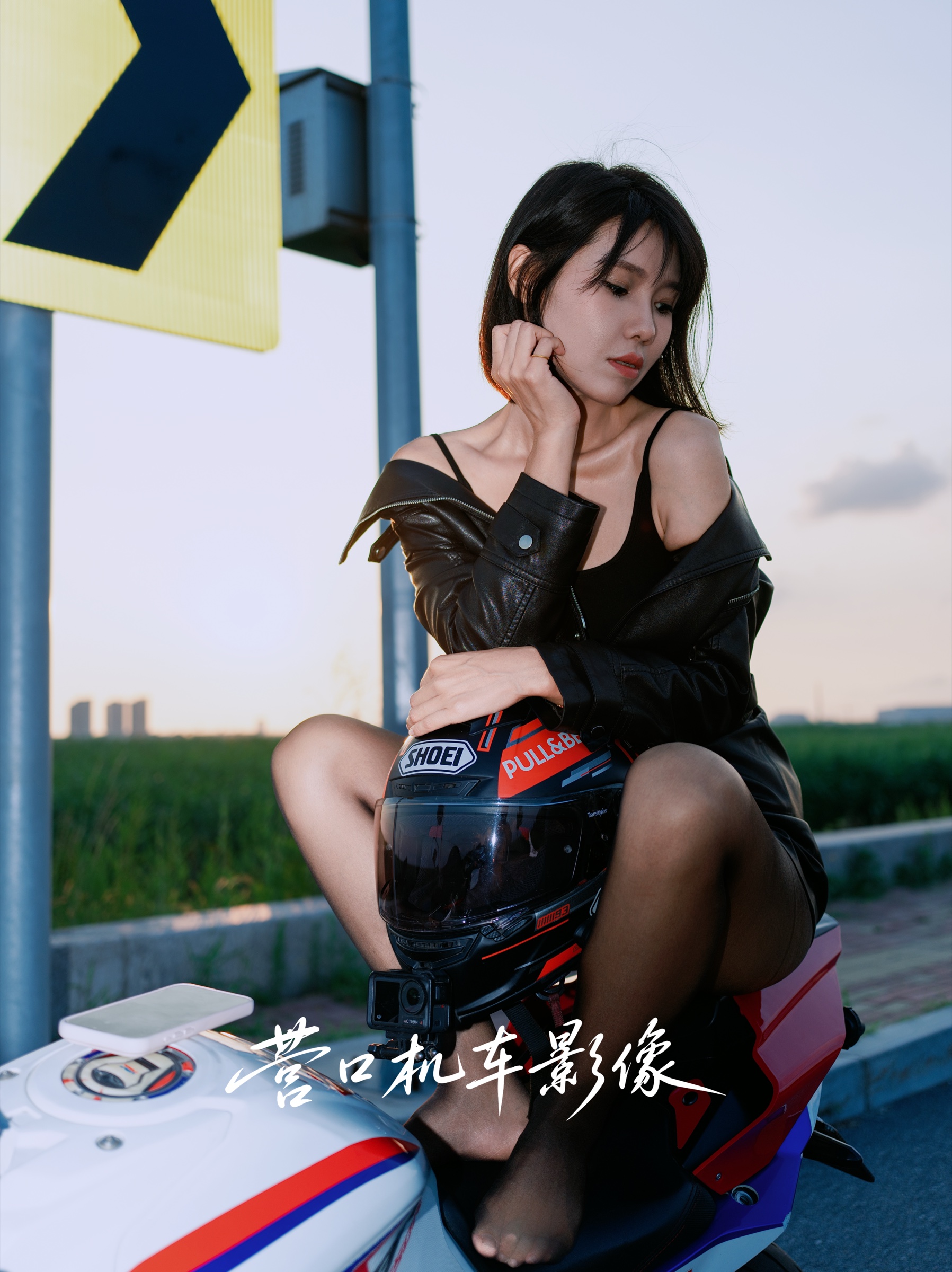 月夜引擎机车摄影作品 6